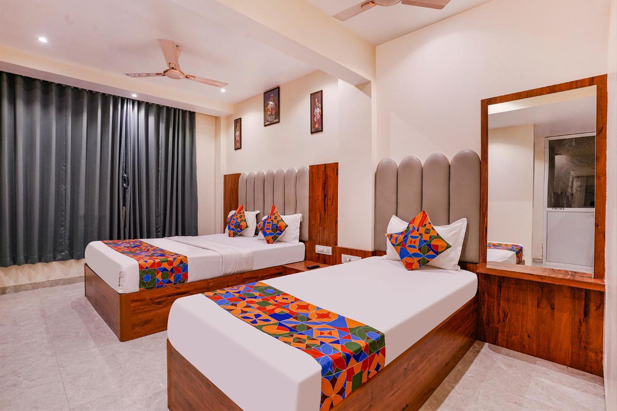 Fabexpress Utsav Residency - Nr Panvel Hotel Jamb Exterior foto
