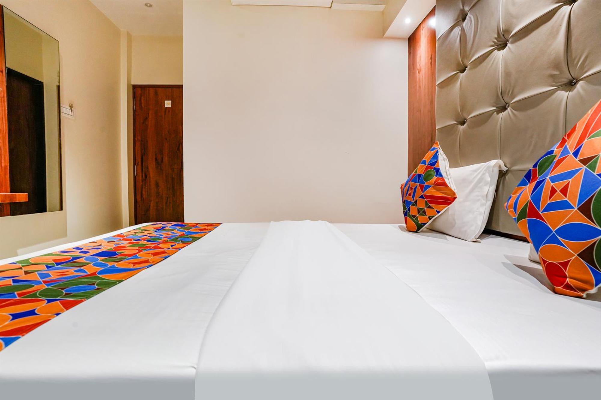 Fabexpress Utsav Residency - Nr Panvel Hotel Jamb Exterior foto