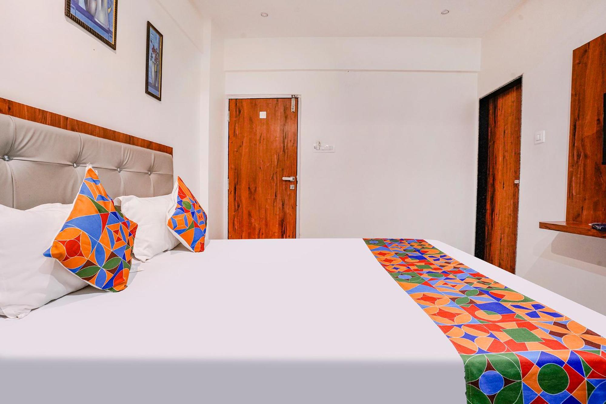 Fabexpress Utsav Residency - Nr Panvel Hotel Jamb Exterior foto